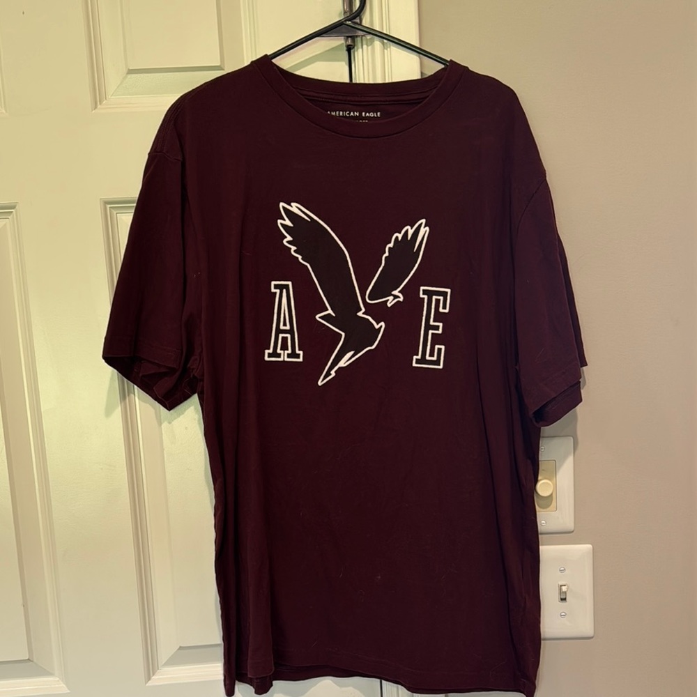 American Eagle Burgundy Tee